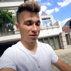Kim jest Friz? Poznaj karierę i życie popularnego YouTubera