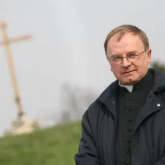 Ks. Jan Wodniak - wiek i życiorys znanego duchownego. Fakty