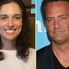 Uśmiechnięta Molly Hurwitz obok Matthew Perry'ego.