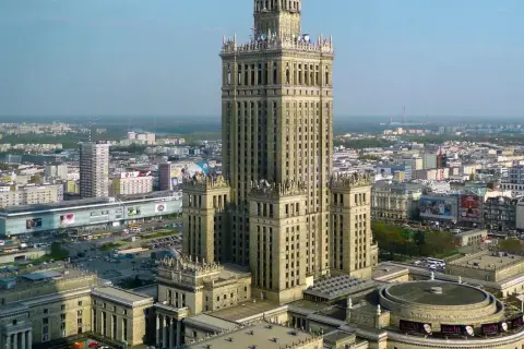 Ile lat ma Pałac Kultury w Warszawie? Historia i znaczenie