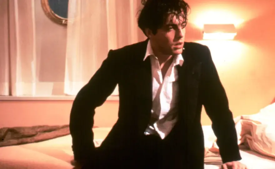 Hugh Grant - najlepsze filmy i seriale od romansu po horror
