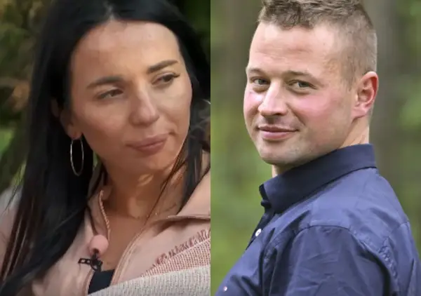 Kobieta i mężczyzna z programu "Rolnik szuka żony 12". Ona w różowej bluzie, on w granatowej koszuli.
